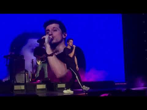[FANCAM] 181102 | Charlie Puth - We Don’t Talk Anymore | Voicenotes Tour in Cambodia