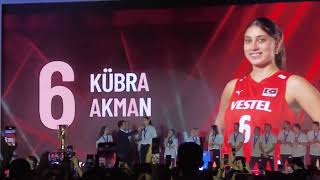 Kübra Akman : ŞÜPHESİZ Kİ BU BAŞARIYA..  Sahneye Bu Şarkı ile Çıktı - Filenin Su