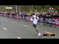 Kipchoge breaks away from the pacesetters in Vienna