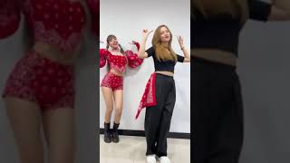 LALISA dance challenge with jisoo #jisoo #lisa