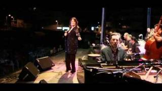 Watch Ann Hampton Callaway Spain video