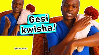 Jinsi Ya Kumbeulisha Kucheulisha Mtoto Mchanga Njia 2 Za Kutoa Gesi Tumboni Kwa Mtoto Mchanga.