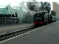 Video Ретро-поезд с паровозом на Рижском вокзале