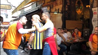 NEVIZADE - UltrAslan against Fenerbahce fan ( FIGHT/KAVGA)