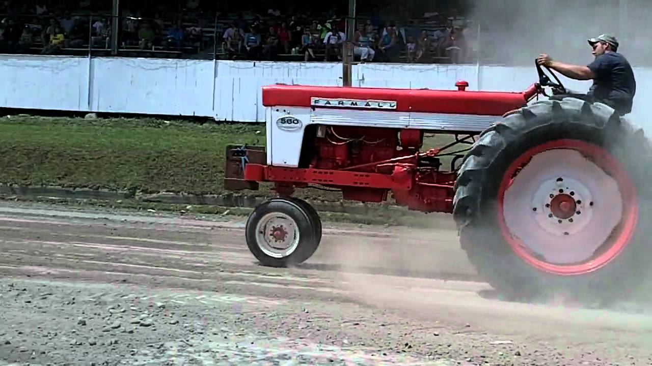 Farmall 560 tractor pull. Madison County Fair, Brookfield NY 2010 YouTube