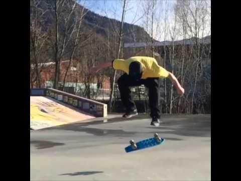 That one time @jonny_chinaski_giger did a tre quadruple flip on a penny | Shralpin Skateboarding