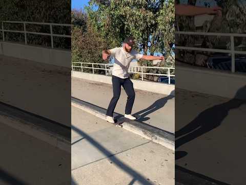 SLAPPY BOARDSLIDE - XANDER ROBERTSON #SKATEBOARDING #SHORTS