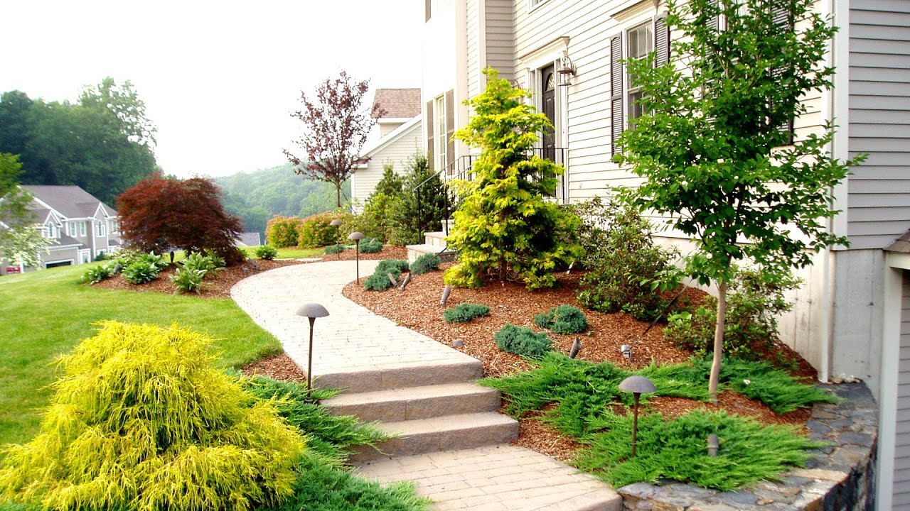 Front Yard Landscaping Ideas by a Trumbull CT Landscaper ...