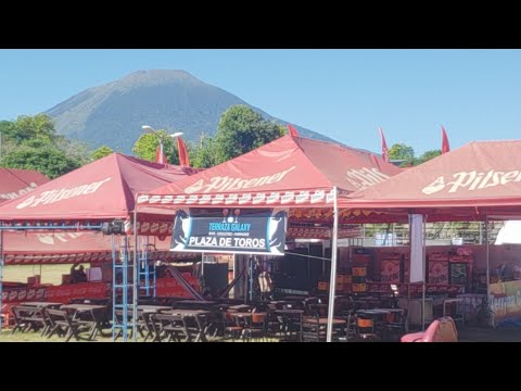 Desde la Plaza de Toros San Miguel El Salvador feria ganadera | pata de chucho