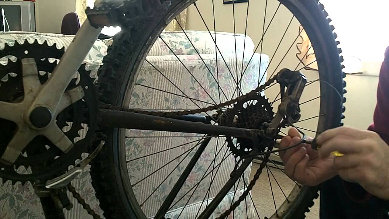 removing rear mountain bike wheel