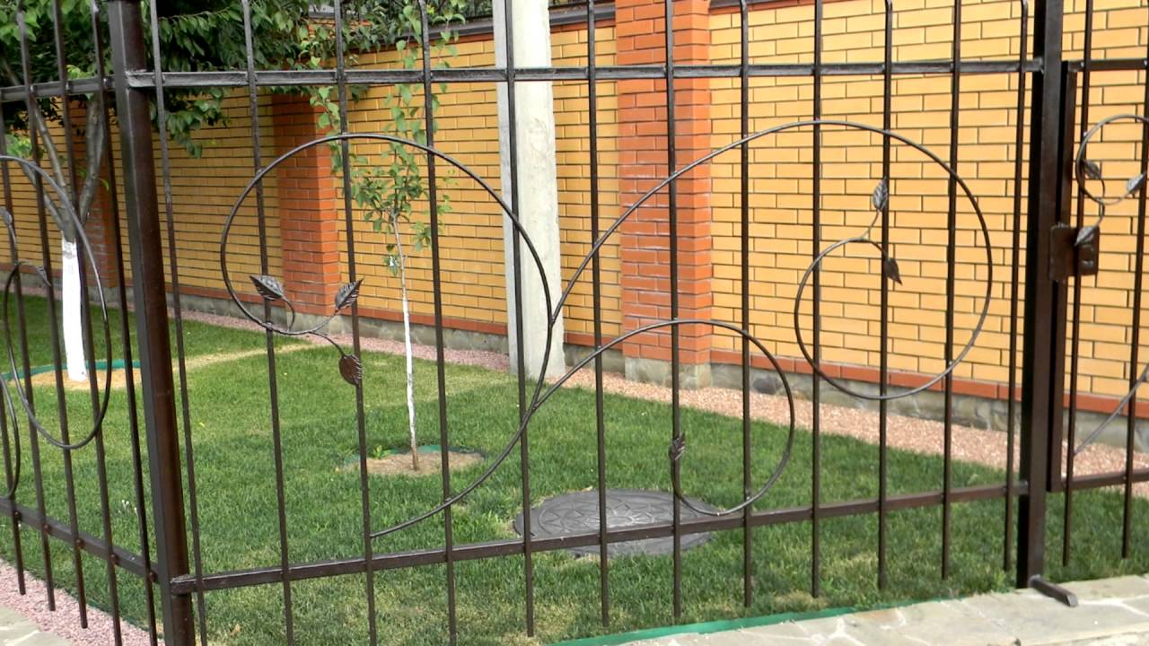 Заборы для частного дома своими руками из труб