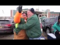 Packers fans reenact the awkward Chris Christie hug