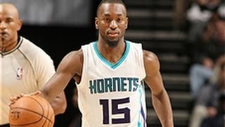 Kemba Walker Crosses Over Chris Paul 11.24.2014