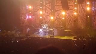 Watch Green Day Johnny Be Good video