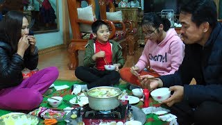 Bé Dương Ăn Lẩu Gà Do Mẹ Làmkênh Em Bé