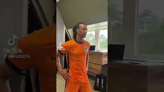 p8vCLsEfAL8 Video Image