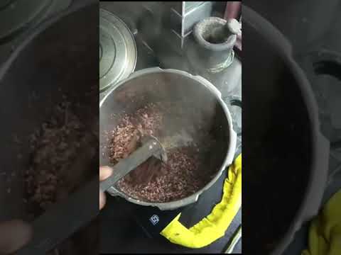 വാഴക്കൂമ്പ് മുതിര തോരൻ