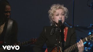 Cyndi Lauper - Walk On By (From Live...At Last)
