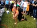 Hay Mi Madre Miren lo que Hace esta Novia Celosa en Pleno Show