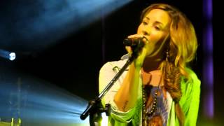 Whos That Boy Girl - Demi Lovato Soundcheck Rio De Janeiro 19042012