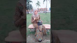 Tik Tok Beautiful And Y Looking Girl Wearing Kurung Modern