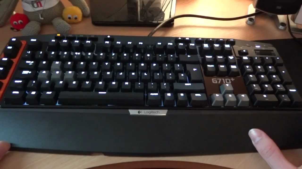 logitech g710 keyboard right key activating