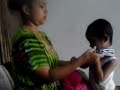 image Cewek Ganti Baju Diruang Tamu