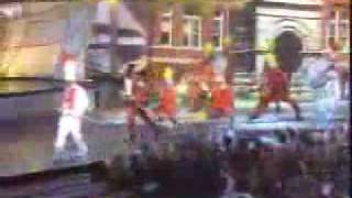 Kanye West Ft Jamie Foxx Gold Digga Live Kanye West Ft Jamie Foxx Gold Digga Live