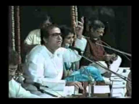 Suresh Wadkar Live...Yethoni Anandu Re Anandu...Album Omkar...