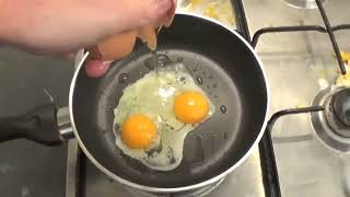 Howtobasic - How To Flip An Egg 2X Speed