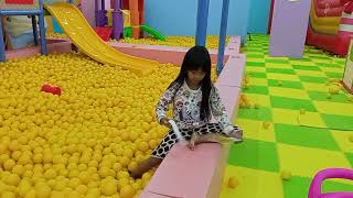 Arthur Milano & Lady Diana Mandi Bola - Part 2