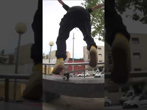💥 KNIBBS ⬅️ FAKIE OLLIE 🆙