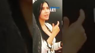 Maria Vania Jalani Perawatan Ekstrim