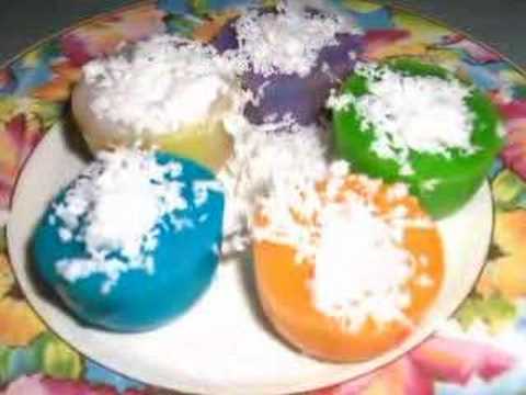 Beautiful Traditional Malay Kuih Desserts - Yummy! - YouTube