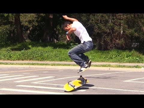 49 YEAR OLD SKATEBOARDER CAN KICKFLIP!