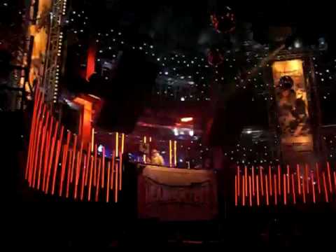 Headhunterz Outland: Chuckie - Let the bass kick (Headhunterz Remix) HHQ