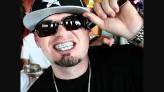 Watch Paul Wall Everybody Know Me Featuring Snoop Dogg video
