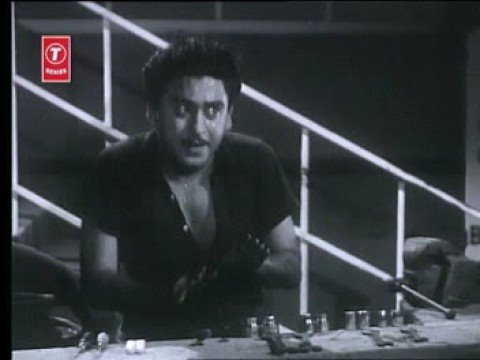 Ek ladki bheegi bhagi si