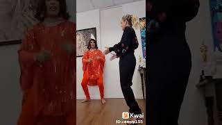 Eliana Mandando Bem Na Dança Sentar Danada
