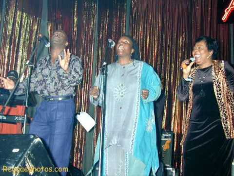 Phyllis Dillon - Its rocking time