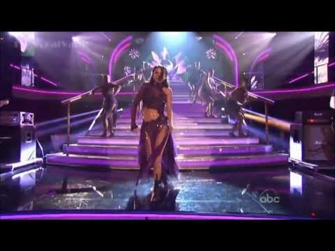 HD Selena Gomez Performs Come and Get...