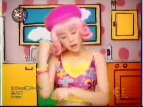 Funny pink Japanese music video