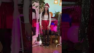 Review Glittering Festive Outfits For Christmas
