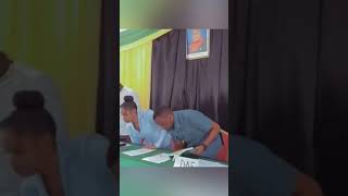 Videotazam Dc Jokate Akimkabidhi Ofisi Ya Mkuu Wa Wilaya Ya Kisarawe Dc Nicksonnikki Wa Pili