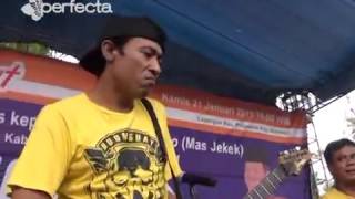 Download lagu Via Vallen Selow
