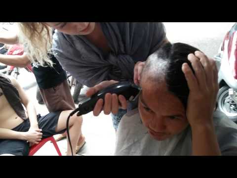 Hanoi haircut