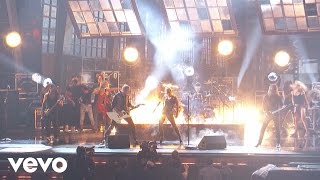 Lady Gaga, Metallica - Moth Into Flame (Dress Rehearsal For The 59Th Grammys)