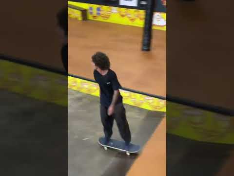 BACK SMITH TO NOSE MANNY VINICUS COSTA #SHORTS