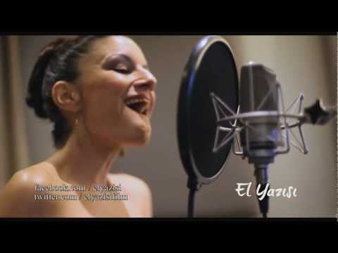 Aşk Bitti - El Yazısı Film Müziği Aşk Bitti - El Yazısı Film Müziği klip izle