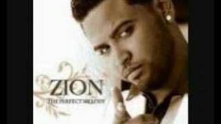 Watch Zion Abre La Puerta video